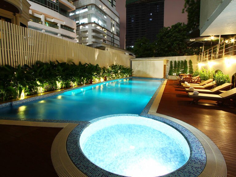 Mermaid Hotel Bangkok - Pool