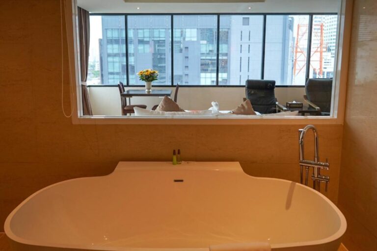 Mermaid Hotel Bangkok - Studio Double 05